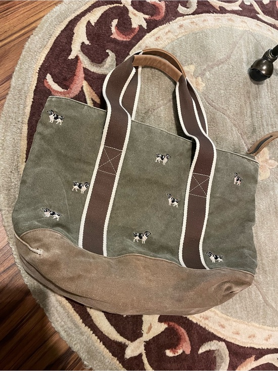 L.L. Bean Handbags - Vintage L.L.Bean canvas and leather tote bag with spaniel dog embroidery
